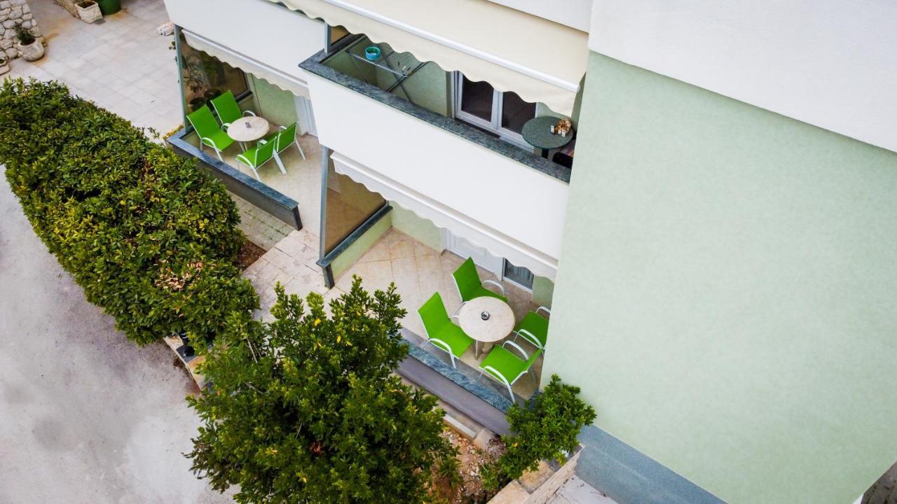 Locus Apartments Petrcane Esterno foto