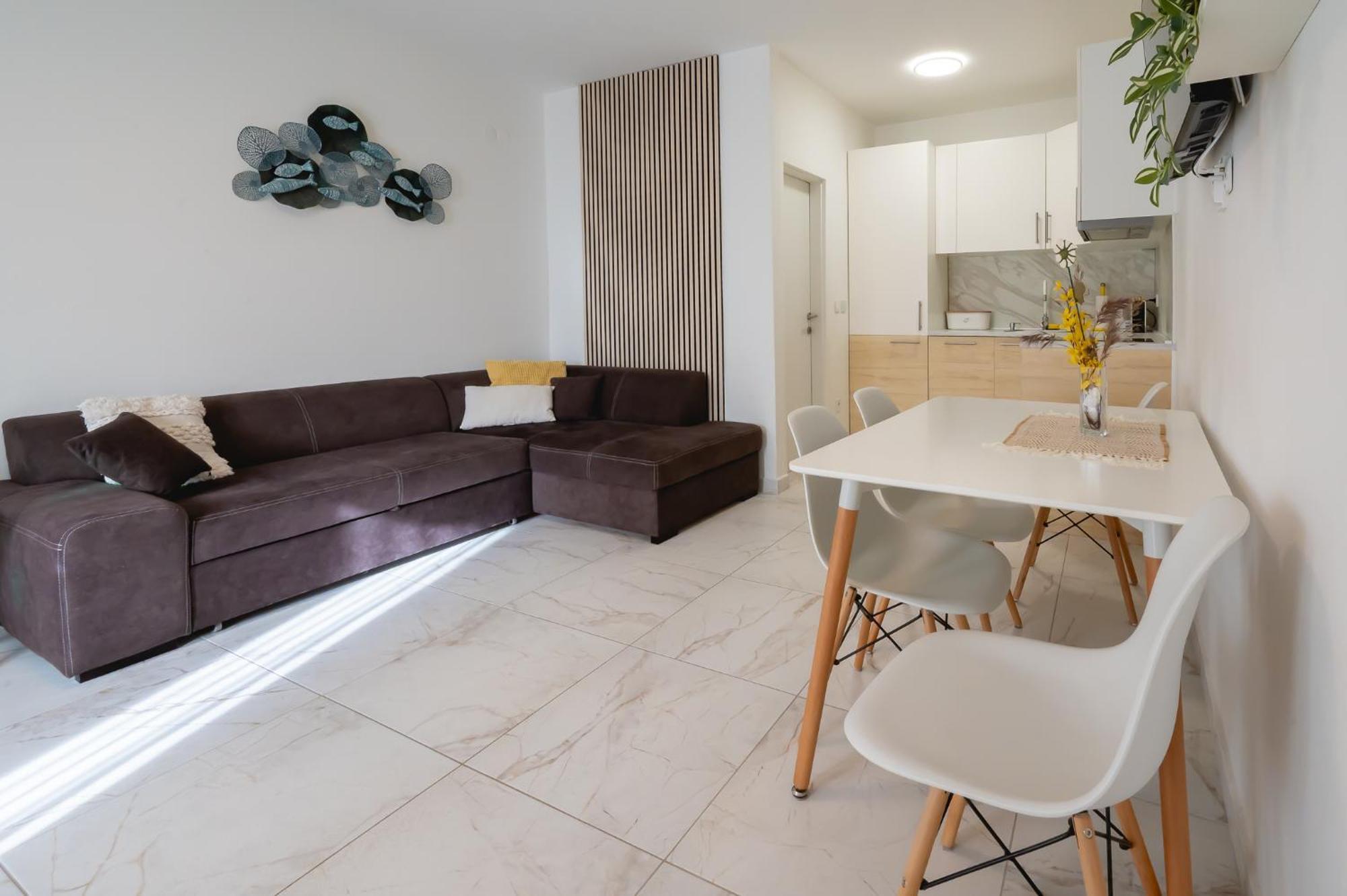Locus Apartments Petrcane Esterno foto